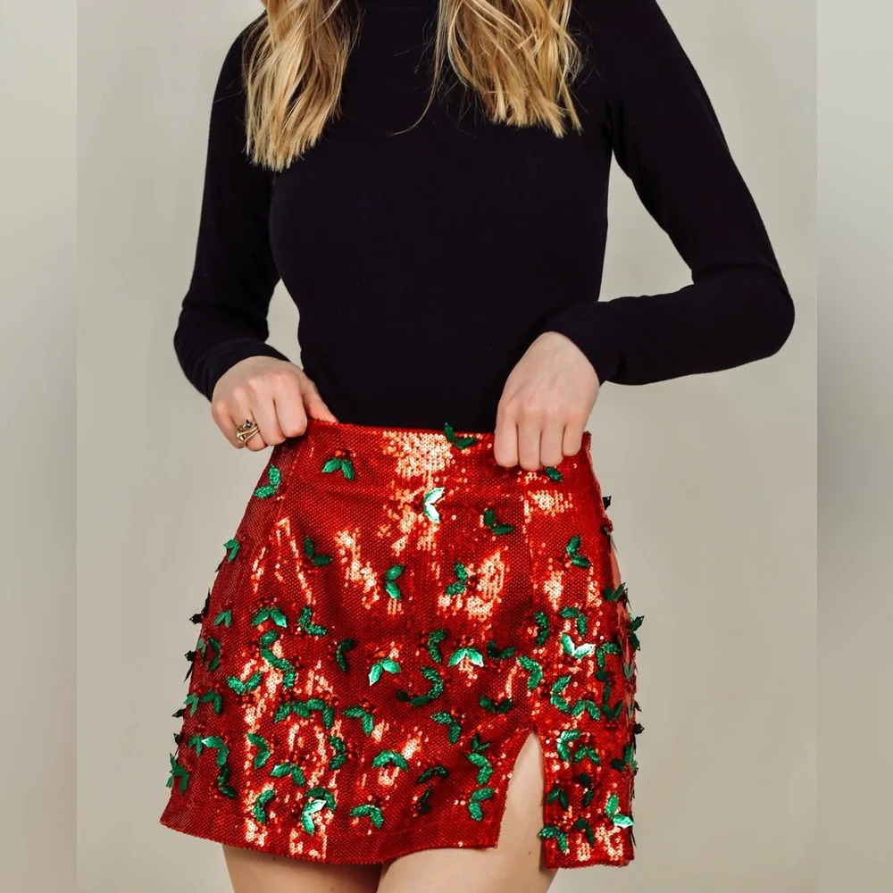 Queen of Sparkles - Red & Green Holly Sequin Skort
- Christmas - small - NWOT